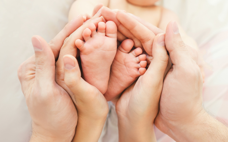 papas y bebe duelo genetico, ovodonación