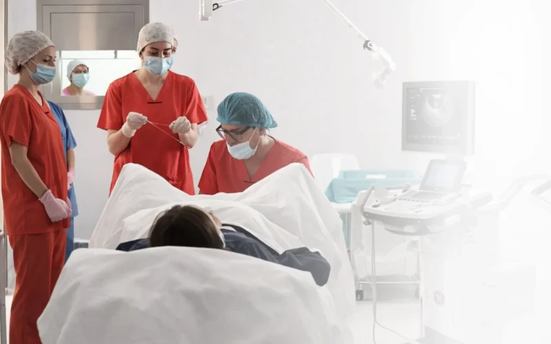 Vorbereitung auf den Embryotransfer Vorbereitung auf den Embryotransfer